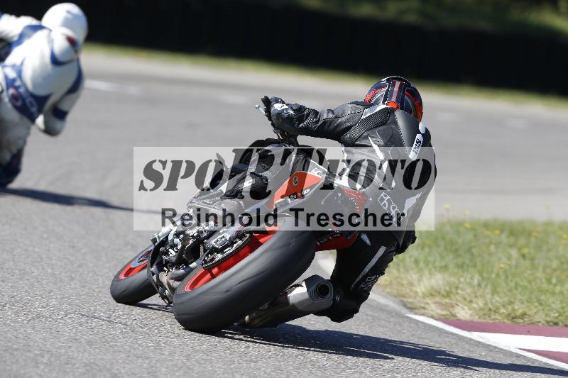 Archiv-2025/48 25.08.2025 Cornu Master School ADR/rot-rouge/103